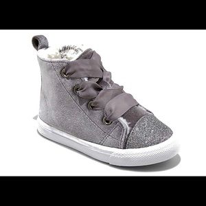 NWOT Cat & Jack High Top Hayleigh Sneakers